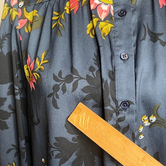 Ann Taylor Floral Blouse Long Sleeve Silky Button Down Shirt Womens XS Office - Picture 8 of 8